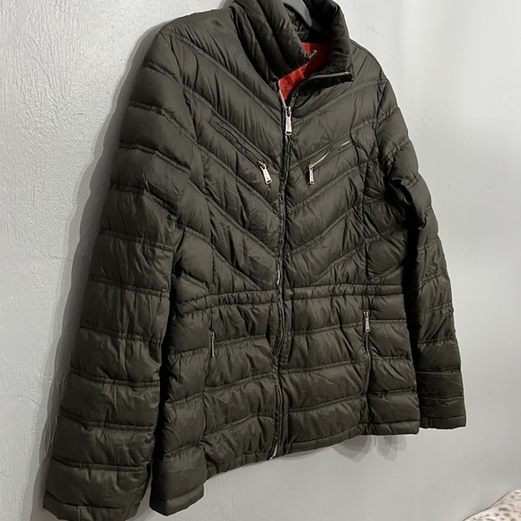 Michael Kors Light Puffer Jacket Large - Picture 2 of 6
